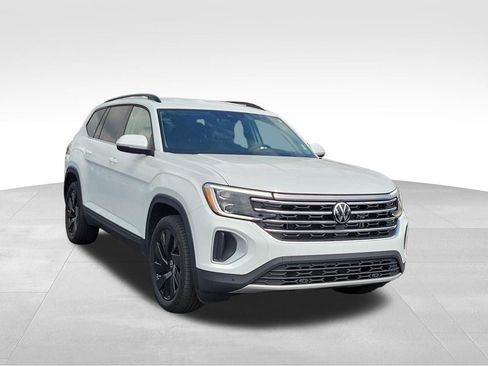 Used 2025 Volkswagen Atlas SE AWD/4WD image 1
