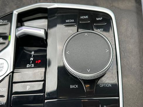 Certified 2024 BMW X7 xDrive40i w/ M Sport Package image 29