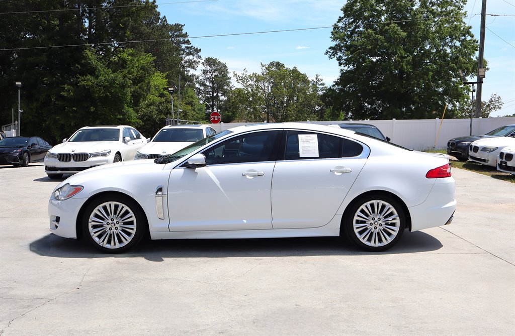 Used 2011 Jaguar XF RWD image 4