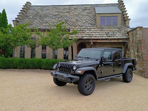 Used 2020 Jeep Gladiator Sport w/ Quick Order Package 23S AWD/4WD image 1