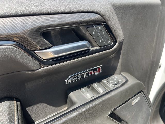 Used 2024 GMC Sierra 1500 AT4 w/ Technology Package AWD/4WD image 17