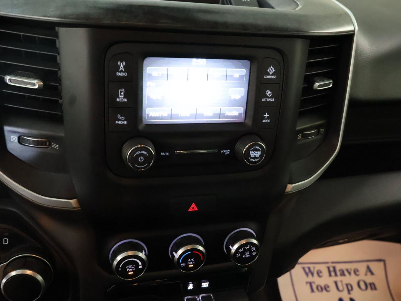 Used 2020 RAM 1500 Big Horn AWD/4WD image 12