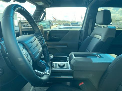 Used 2025 GMC Hummer EV 3X image 16