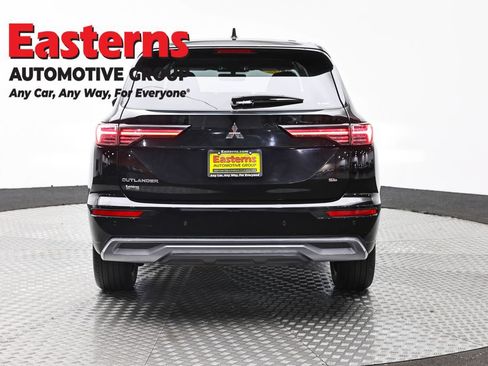 Used 2025 Mitsubishi Outlander SE AWD/4WD image 6