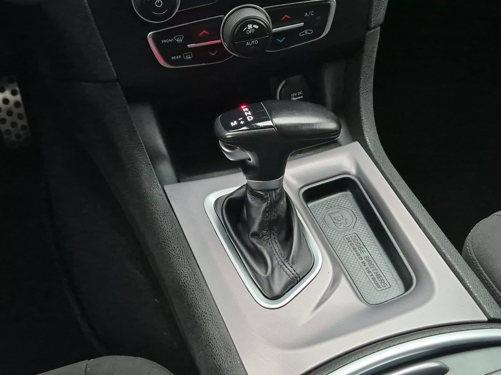 Used 2022 Dodge Charger R/T w/ Performance Handling Group RWD image 19