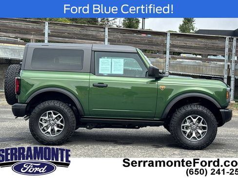 Certified 2025 Ford Bronco Badlands AWD/4WD image 3