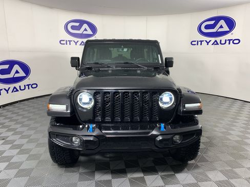 Used 2021 Jeep Wrangler Unlimited Sahara AWD/4WD image 9