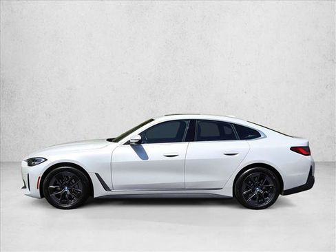 Used 2023 BMW i4 eDrive35 RWD image 11