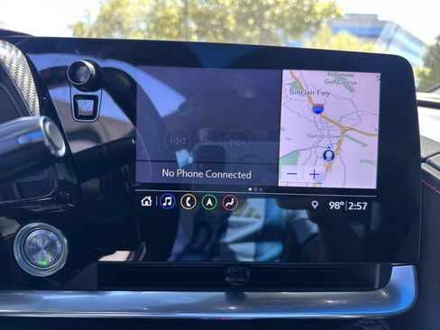 Used 2020 Chevrolet Corvette Stingray Premium Cpe w/ 3LT Preferred Equipment Group RWD image 21