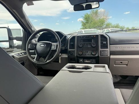 Used 2018 Ford F350 XL AWD/4WD image 25