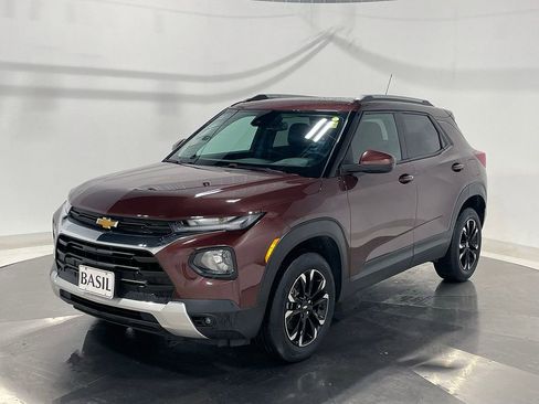 Used 2023 Chevrolet TrailBlazer LT w/ Convenience Package AWD/4WD image 8
