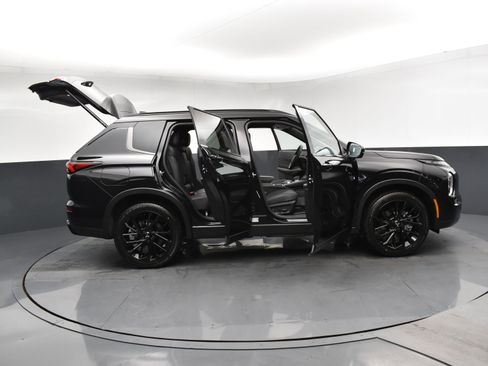 New 2025 Mitsubishi Outlander SEL Black Edition image 23