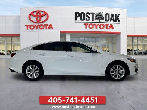 Used 2025 Chevrolet Malibu LT FWD image 9