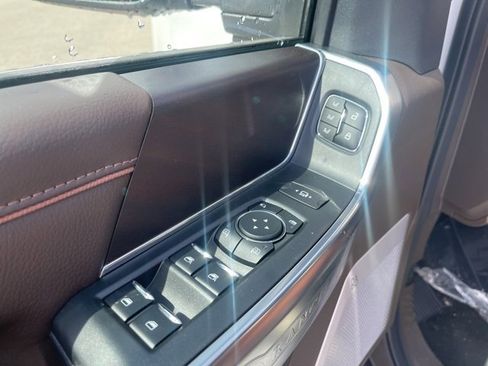 New 2025 Ford F350 King Ranch w/ Chrome Package image 41