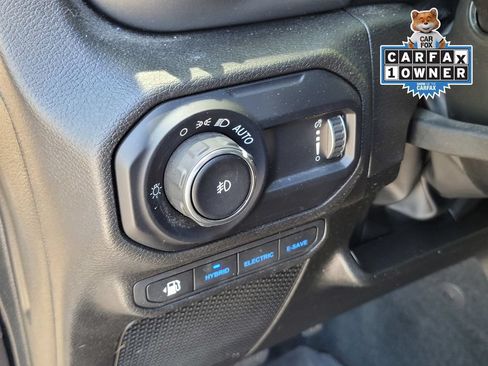 Used 2023 Jeep Wrangler Unlimited AWD/4WD image 17