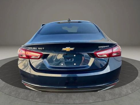 Used 2022 Chevrolet Malibu Premier FWD image 3