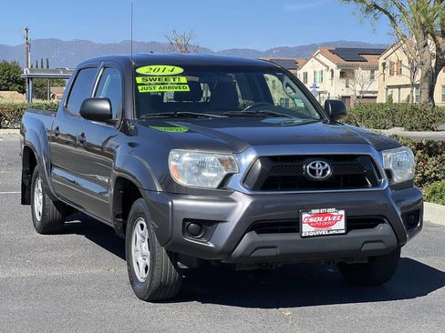 Used 2014 Toyota Tacoma 2WD Double Cab w/ SR5 Package image 3