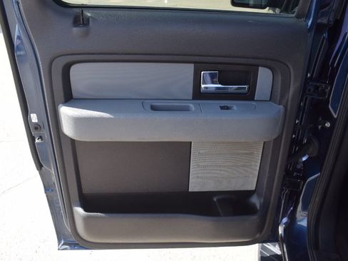 Used 2014 Ford F150 XLT w/ XLT Chrome Package RWD image 9