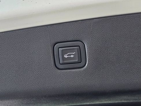 Certified 2023 Chevrolet Blazer RS w/ Driver Confidence II Package AWD/4WD image 14
