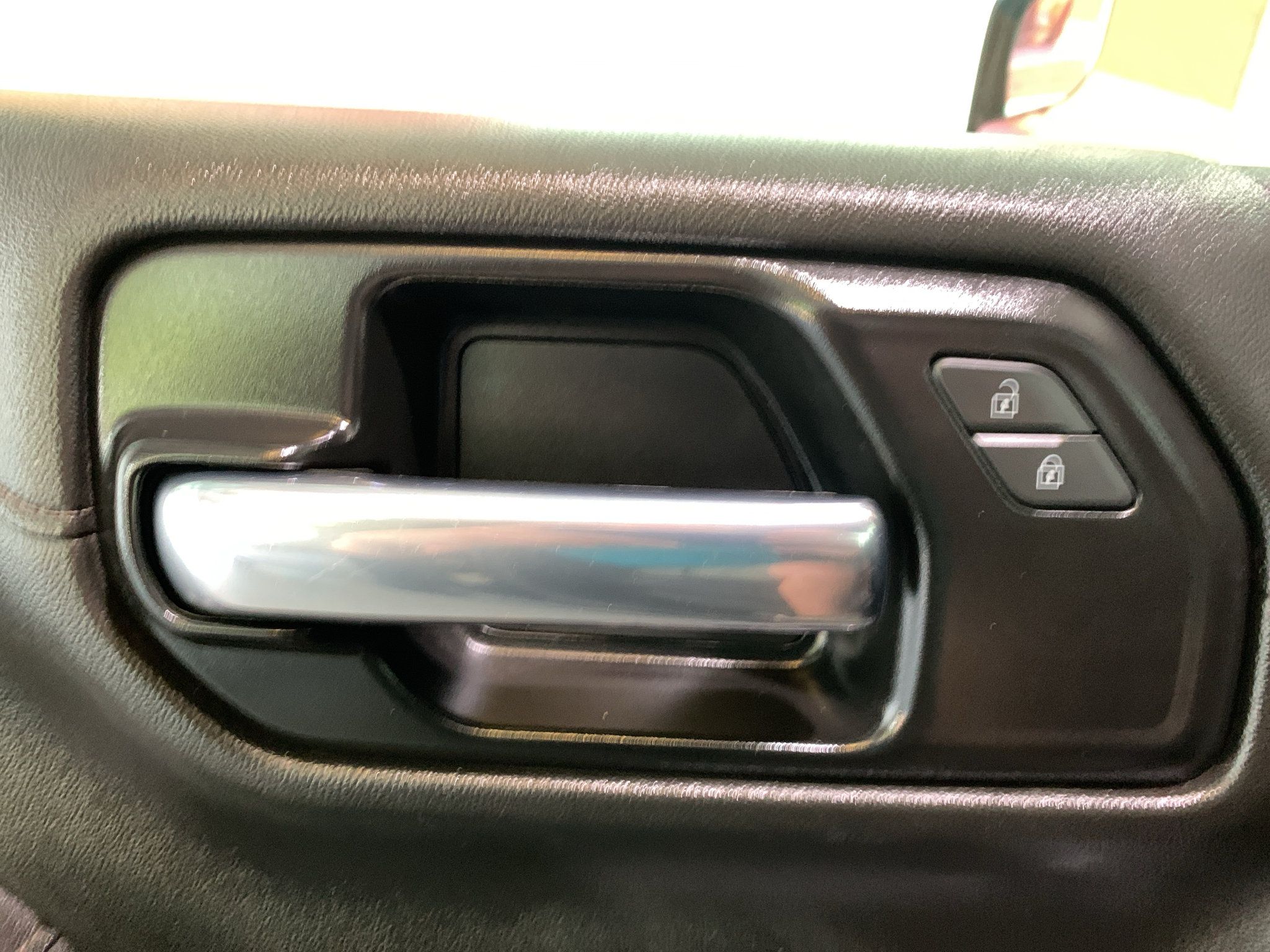 Used 2022 Chevrolet Silverado 1500 LT AWD/4WD image 26