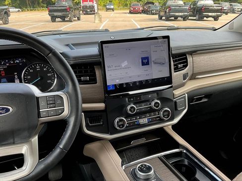 Used 2024 Ford Expedition Max Limited image 6