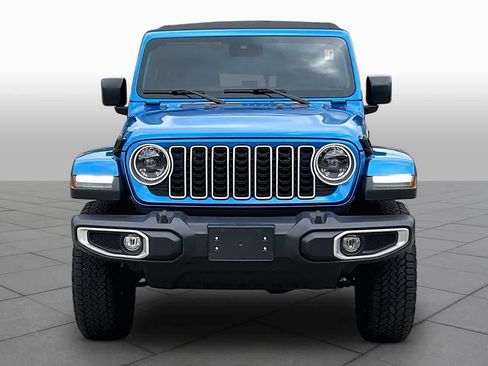 Used 2024 Jeep Wrangler Unlimited Sahara AWD/4WD image 4
