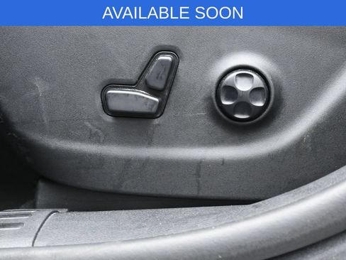Used 2021 Jeep Cherokee Latitude Plus AWD/4WD image 10