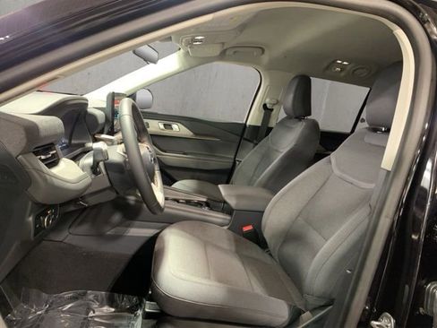 New 2026 Ford Explorer Active image 12