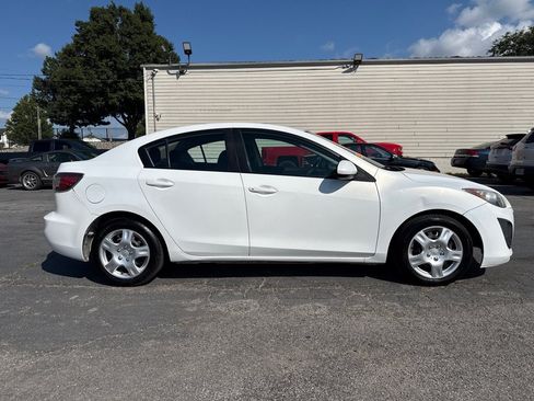 Used 2013 MAZDA MAZDA3 i SV FWD image 5