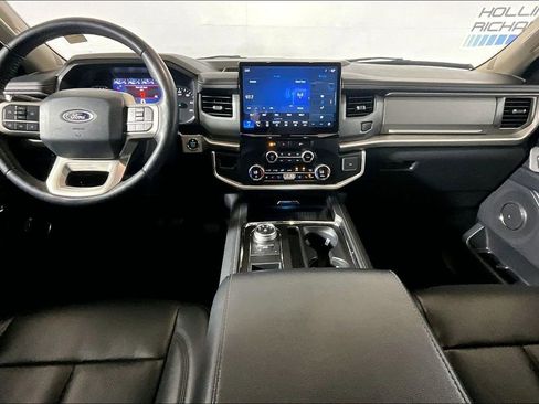 Certified 2024 Ford Expedition XLT RWD image 11