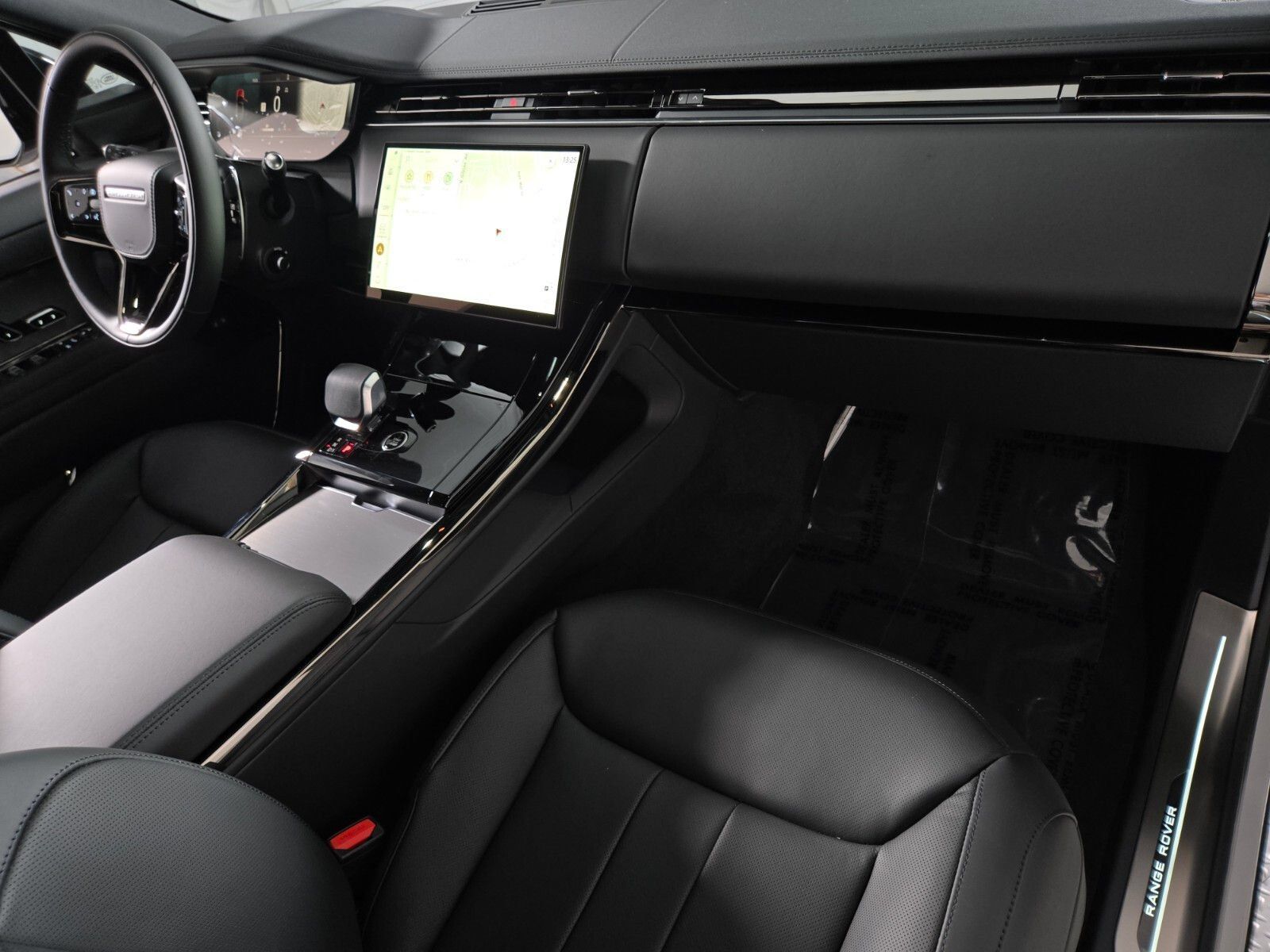 New 2026 Land Rover Range Rover Sport Dynamic SE AWD/4WD image 19