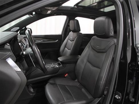 Certified 2022 Cadillac XT5 Sportv image 5