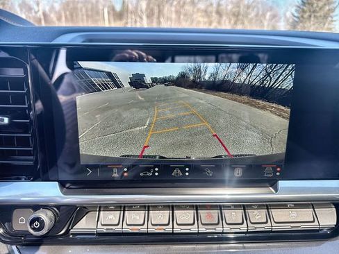 New 2026 Chevrolet Silverado 1500 High Country w/ Technology Package AWD/4WD image 15