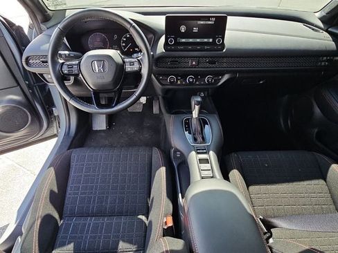 Used 2024 Honda HR-V Sport image 17