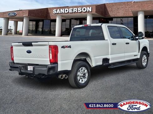 Used 2024 Ford F350 XLT image 3