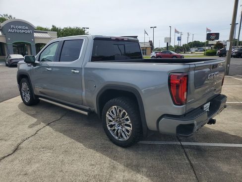 Used 2023 GMC Sierra 1500 Denali Ultimate AWD/4WD image 3