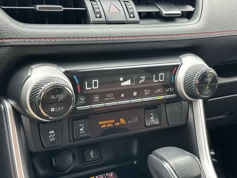 Used 2022 Toyota RAV4 XSE w/ Weather Package image 24