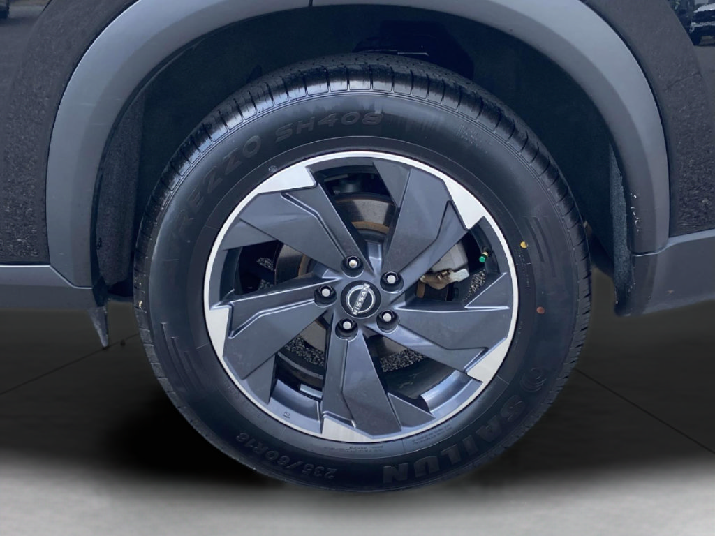 Used 2024 Nissan Rogue SV FWD image 8