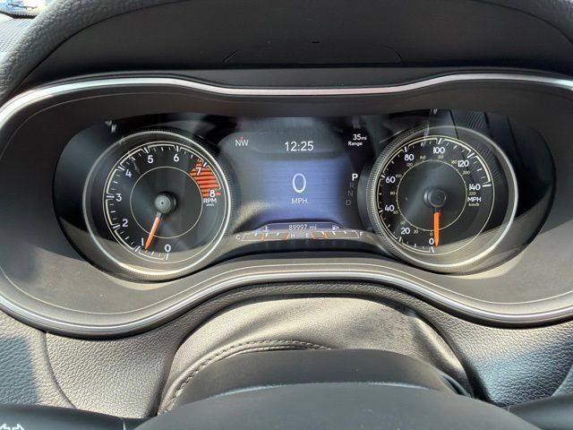 Used 2022 Jeep Cherokee Limited AWD/4WD image 19
