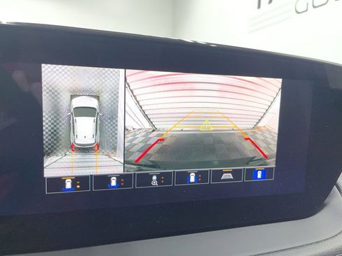 Used 2024 Buick Encore GX Sport Touring w/ Advanced Technology Package image 12