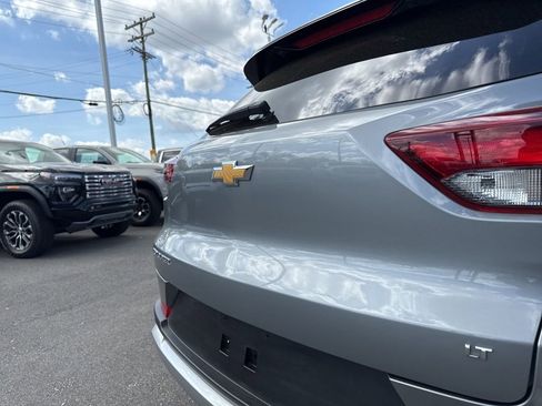 Used 2025 Chevrolet TrailBlazer LT image 28