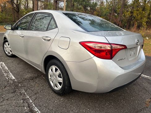 Used 2017 Toyota Corolla L image 7
