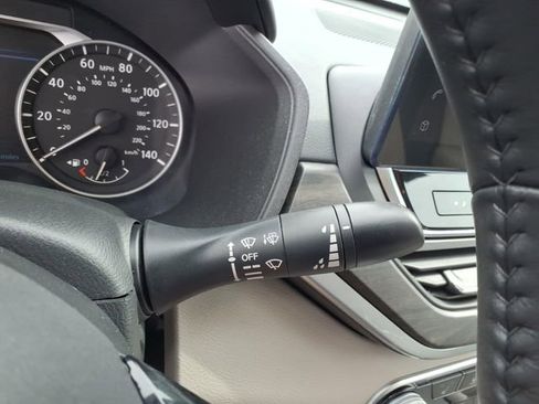 Used 2023 Nissan Altima 2.5 SV w/ SV Premium Package image 21