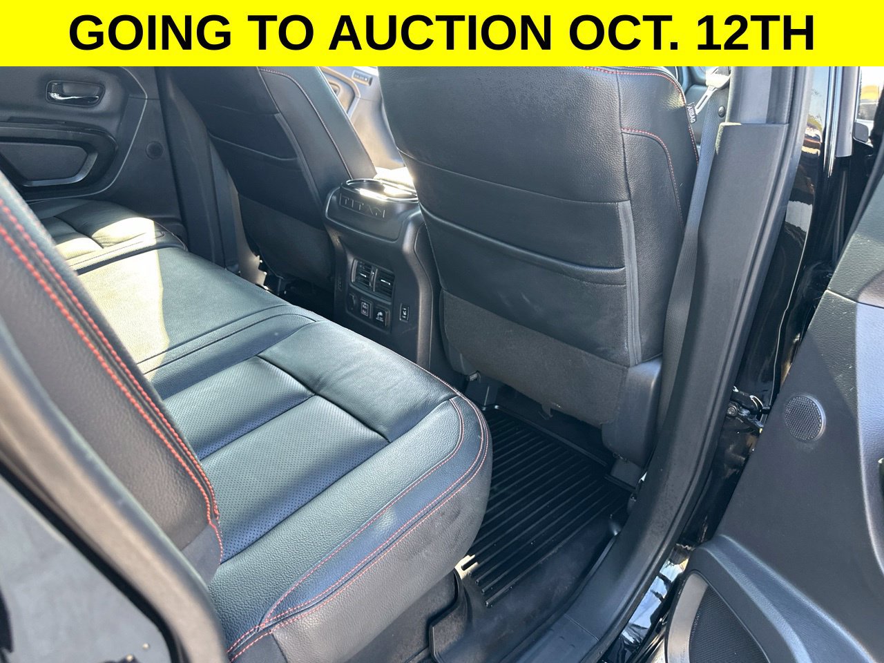 Used 2024 Nissan Titan PRO-4X w/ Pro-4x Convenience Package AWD/4WD image 17
