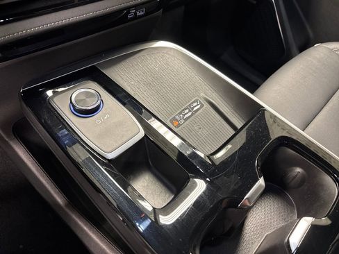 Used 2025 Buick Enclave Preferred image 40