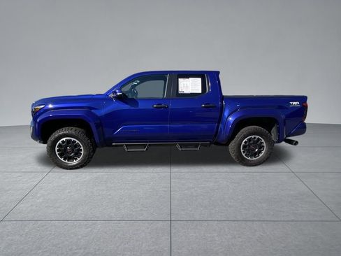 Used 2024 Toyota Tacoma TRD Off-Road image 4