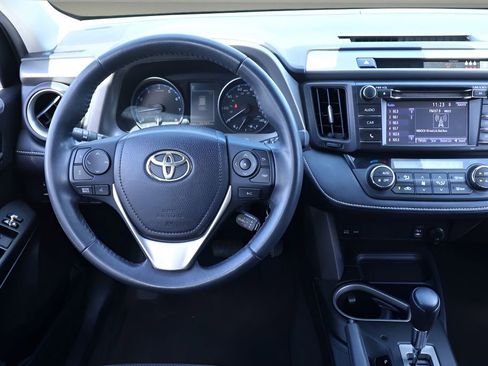 Certified 2018 Toyota RAV4 XLE AWD/4WD image 14