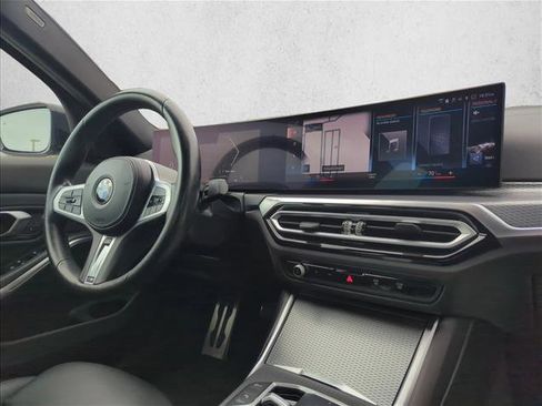 Used 2023 BMW 330i Sedan w/ M Sport Package image 28