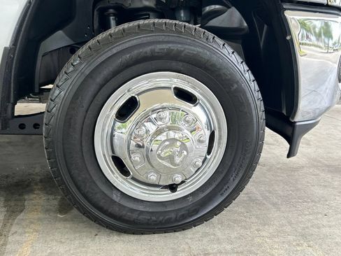 Used 2024 RAM 3500 Big Horn AWD/4WD image 24