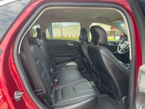 Used 2018 Ford Edge Titanium w/ Technology Package image 10